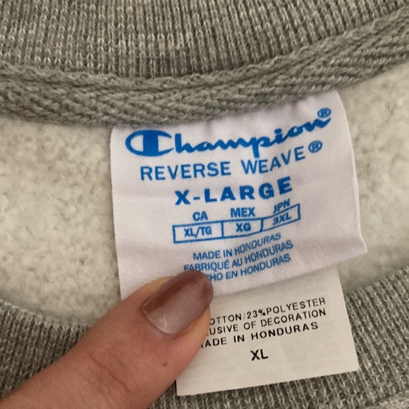 Champion Reverse Weave Crew Neck Sweatshirt, Oxford Gray, XL (Fits like M) - Picture 2 of 3